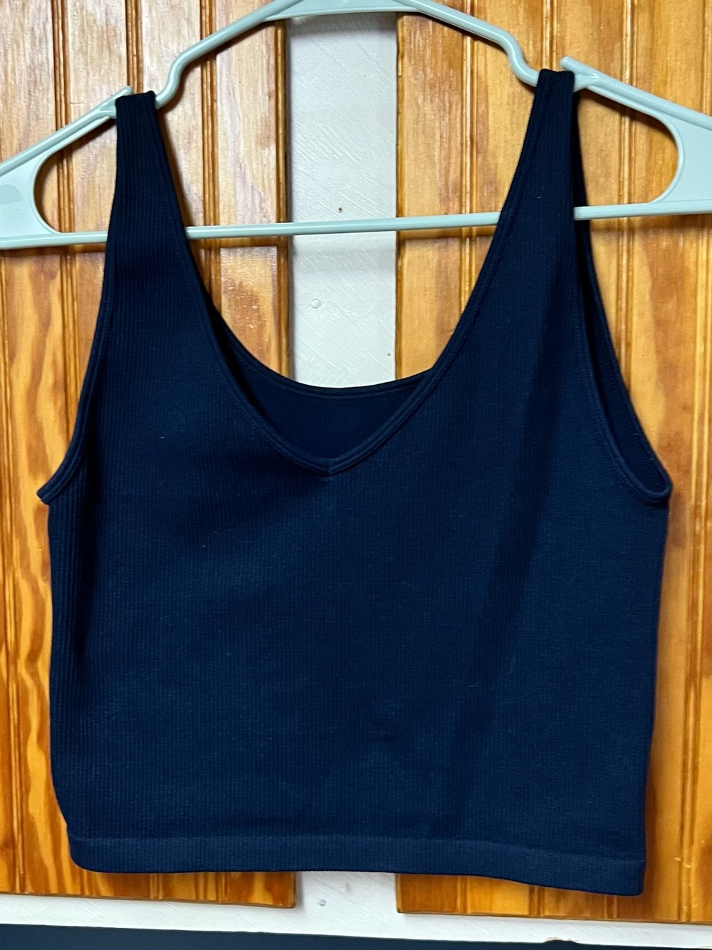Classic Black Ribbed Tank Top - Women's Casual Crop size L